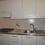 Homely With Private Garden Apartman