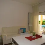 Homely With Private Garden Appartement *