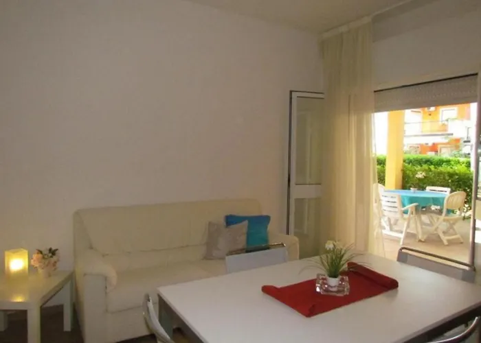 Homely With Private Garden Appartement *